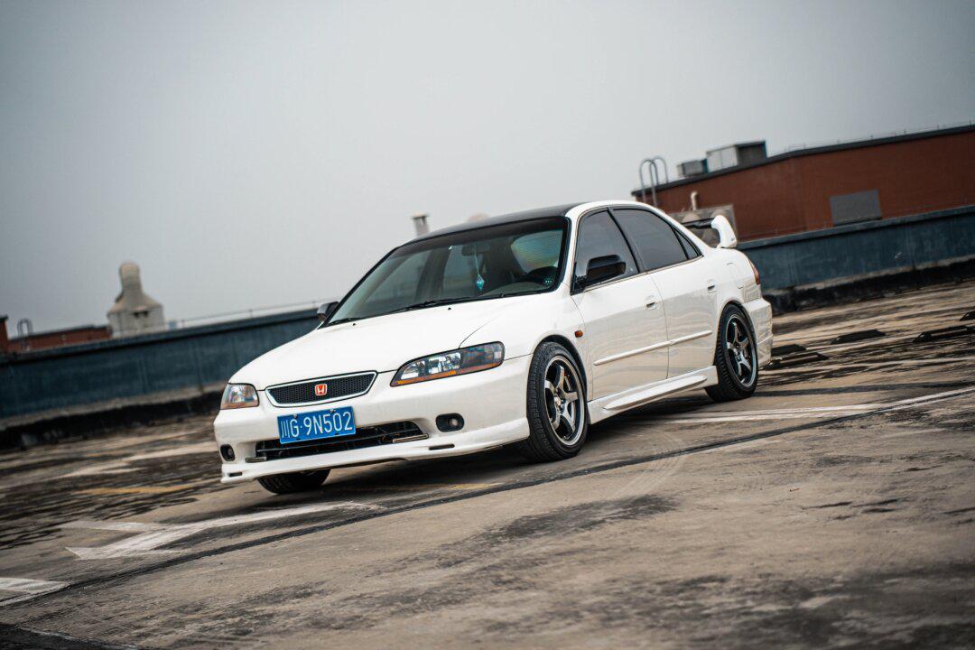 六代本田雅阁-cg5