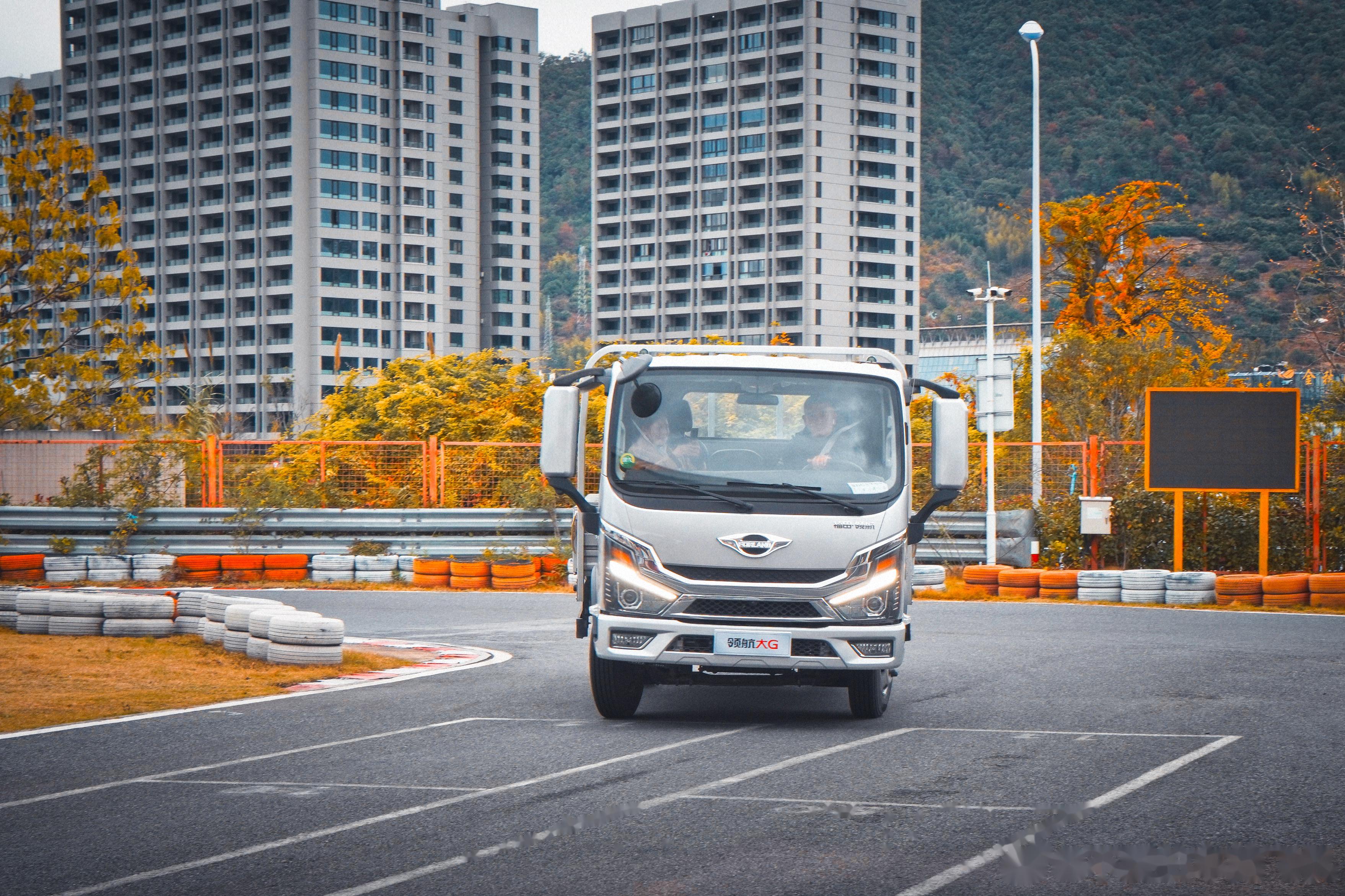 现在真的是车子越做越好,运价越来越低呀 福田时代领航g5,变速箱6万