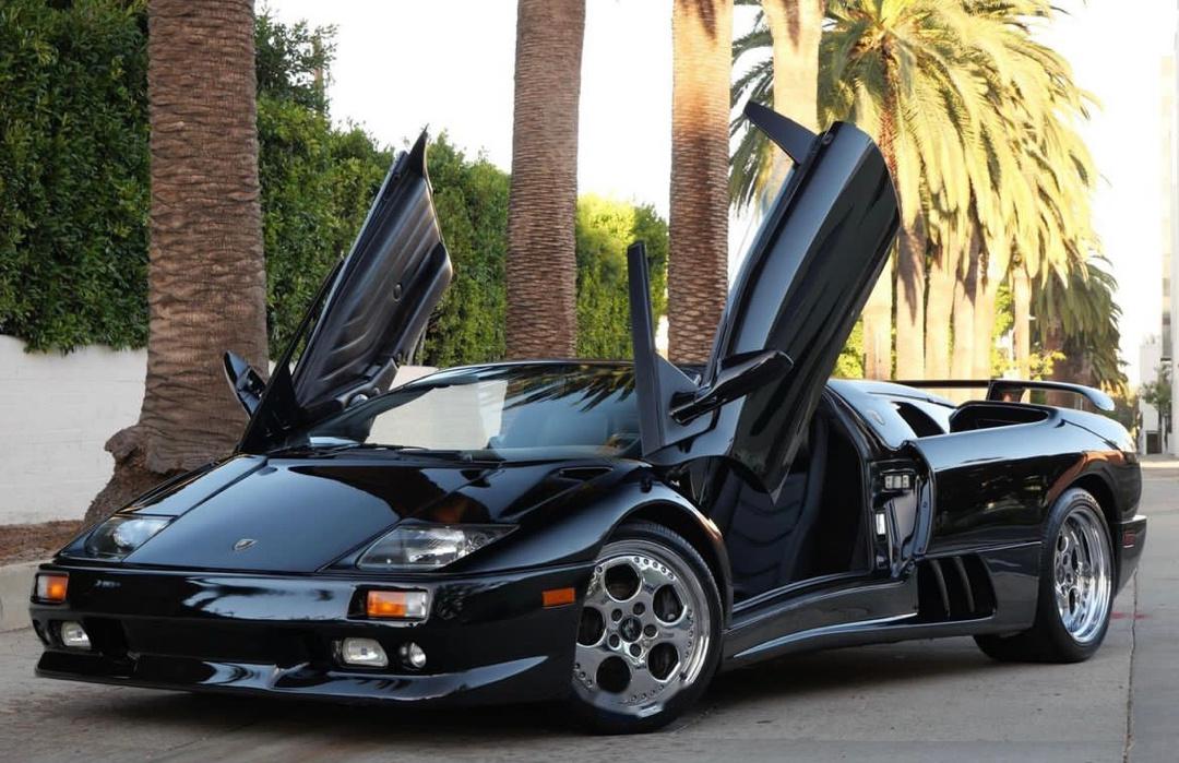 兰博基尼第二代diablo vt roadster,20世纪90年代诞生的传奇超