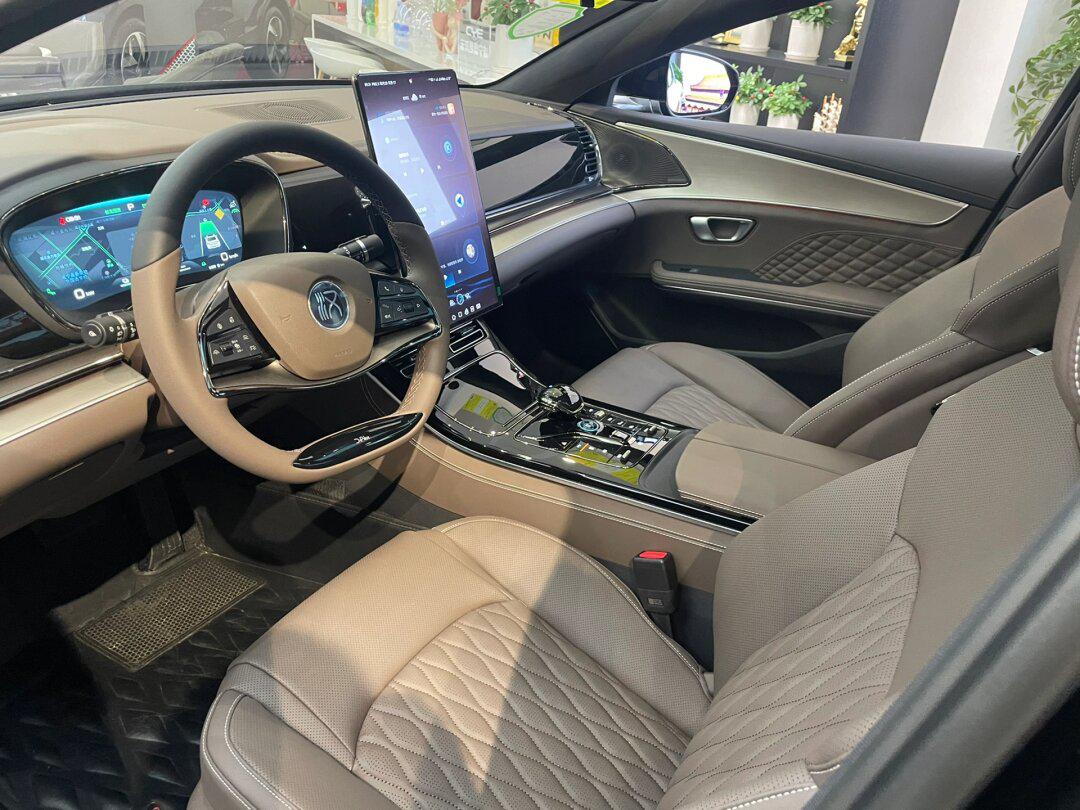 比亚迪汉ev冠军506