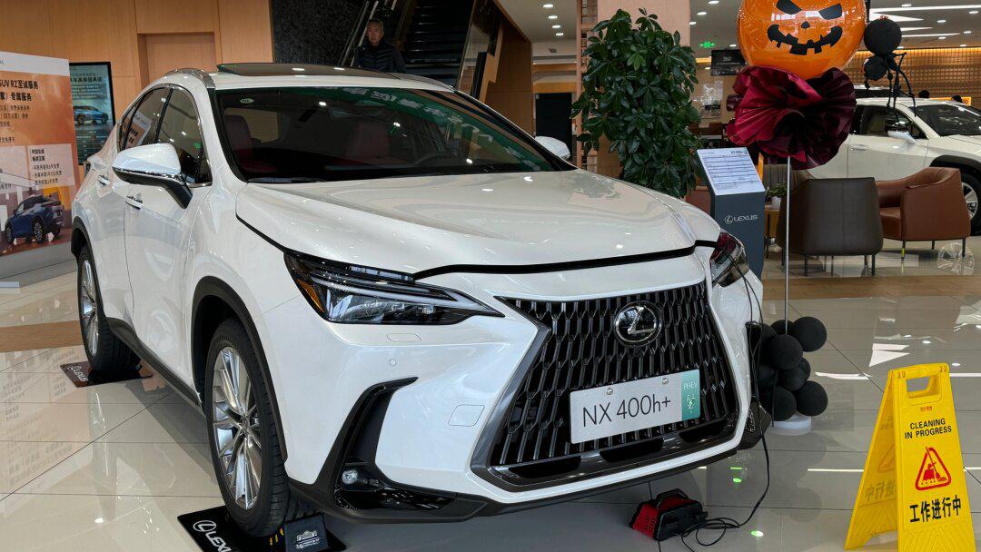 雷克萨斯nx400h ,今年买立省三万