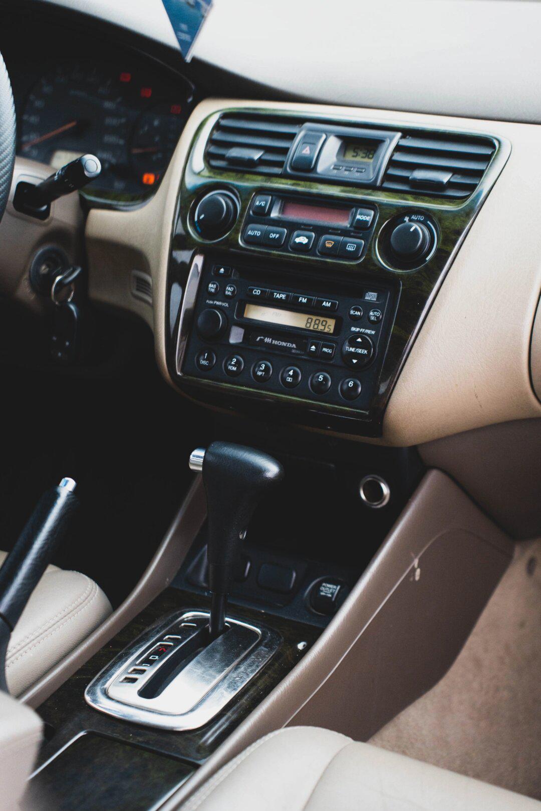 六代本田雅阁-cg5