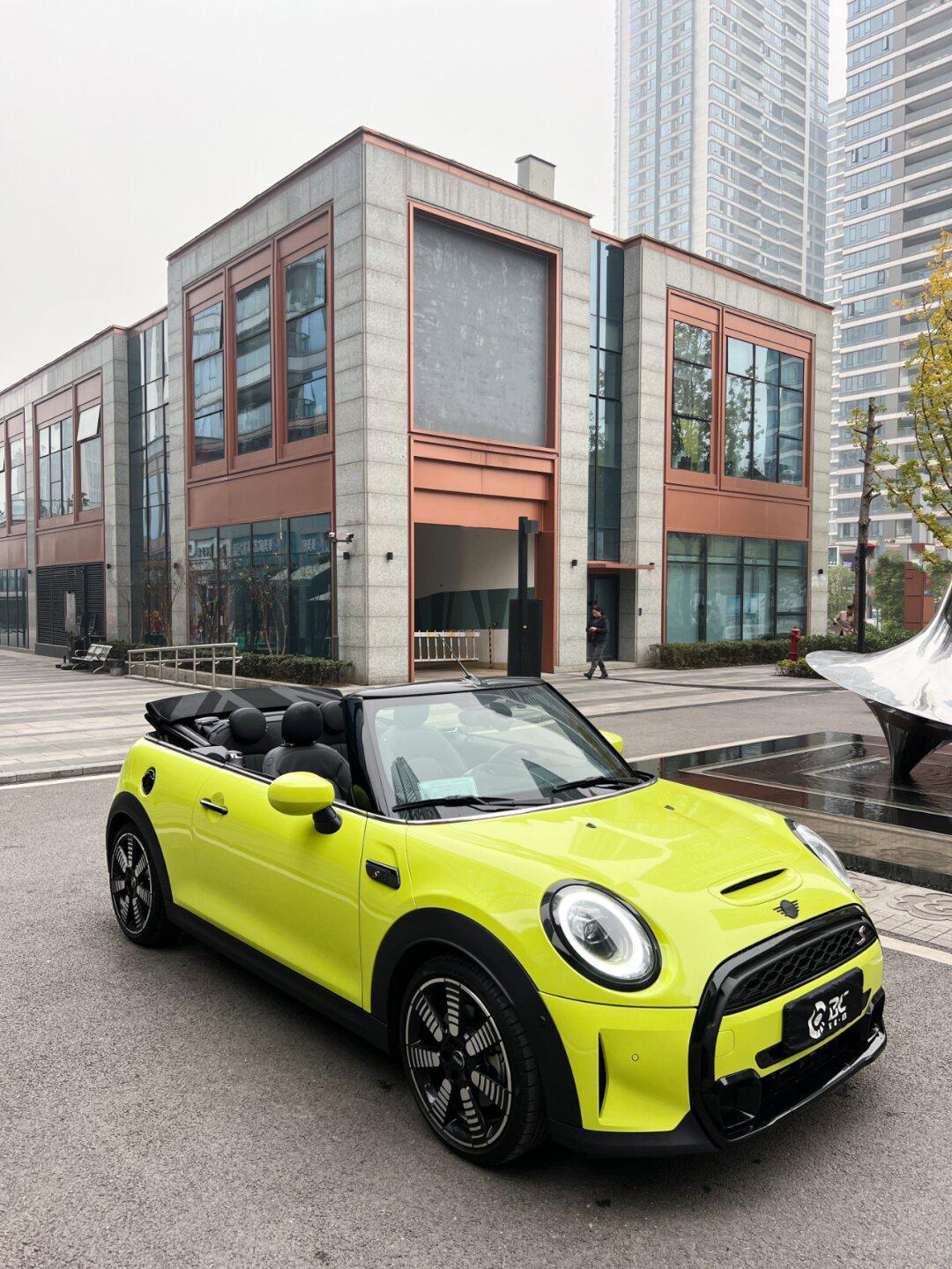 敞篷再不担心极限停车了09我可以爬出来_mini cabrio社区_易车社区