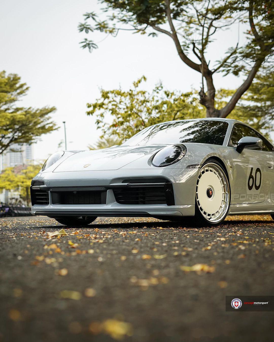 保时捷911新上hre vintage935 in gloss white wi