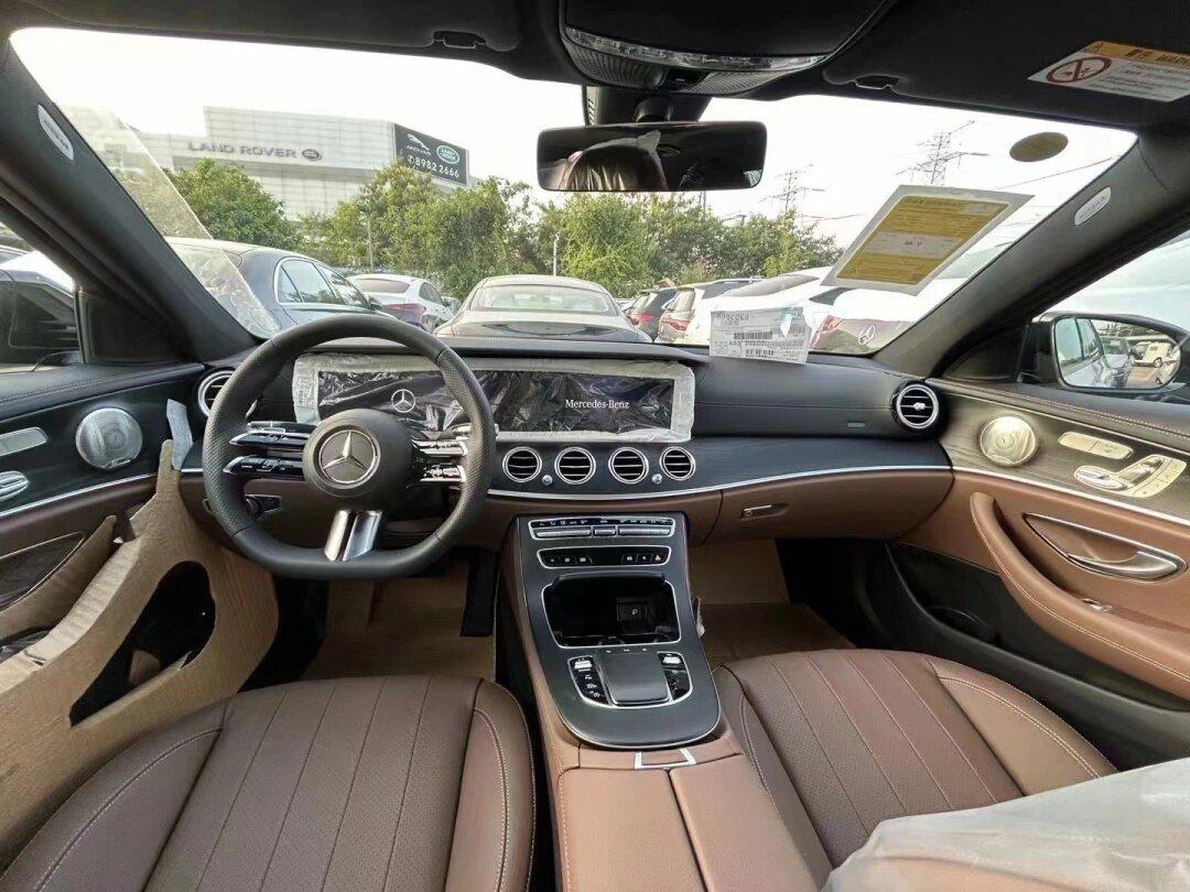 07:e300 进口短轴 配置: 柏林之声 amg轮毂 360全景 无钥匙进入