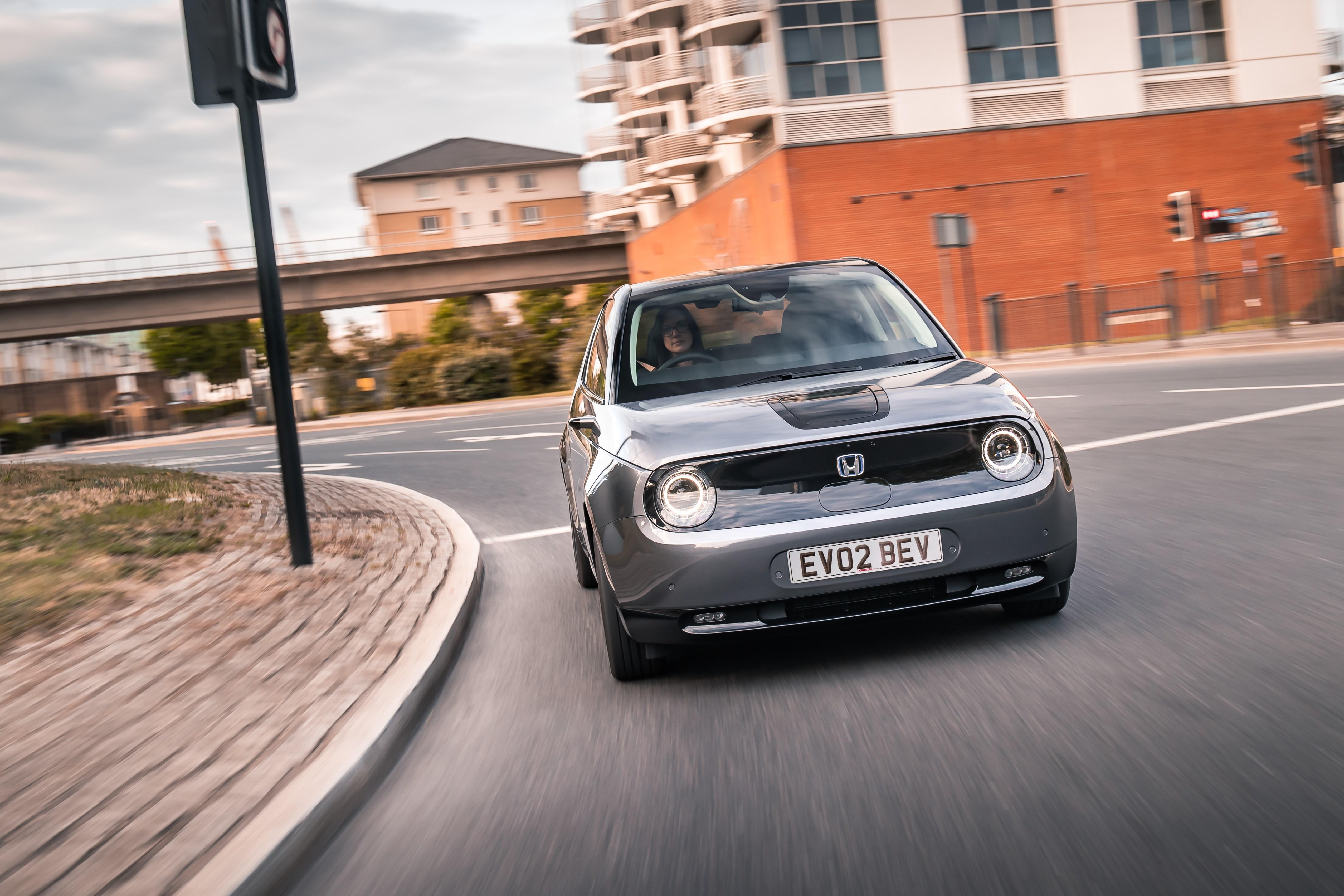 当前位置:>易车>社区>奥迪a7社区>本田宣布hondae将于明年1月正式停产