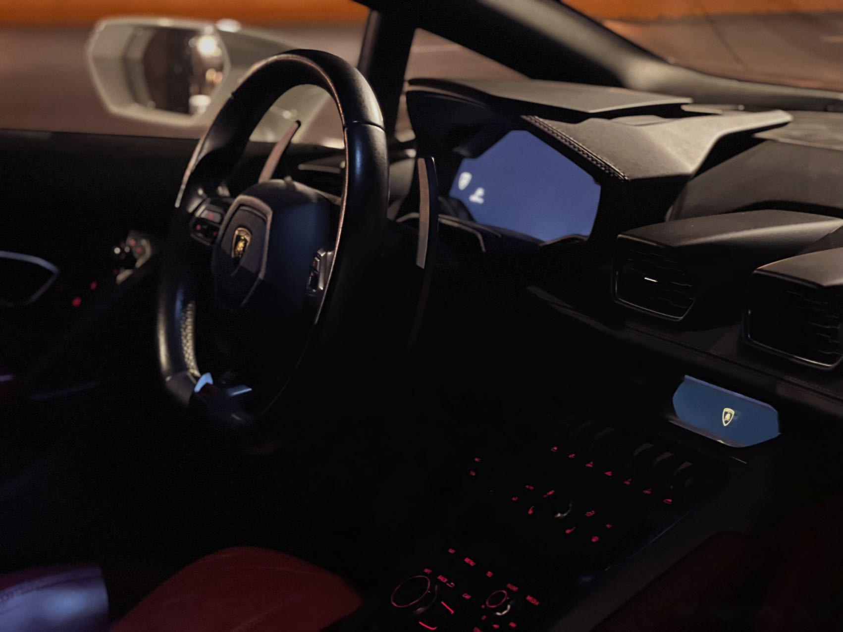 兰博基尼huracan飓风lp580-2鄂牌 (精品车型)武汉本地车牌 白色黑顶