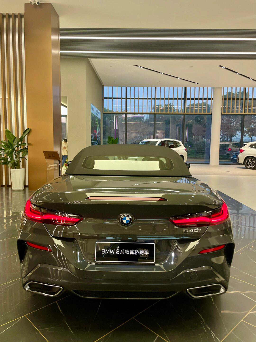 bmw 8系敞篷轿跑车