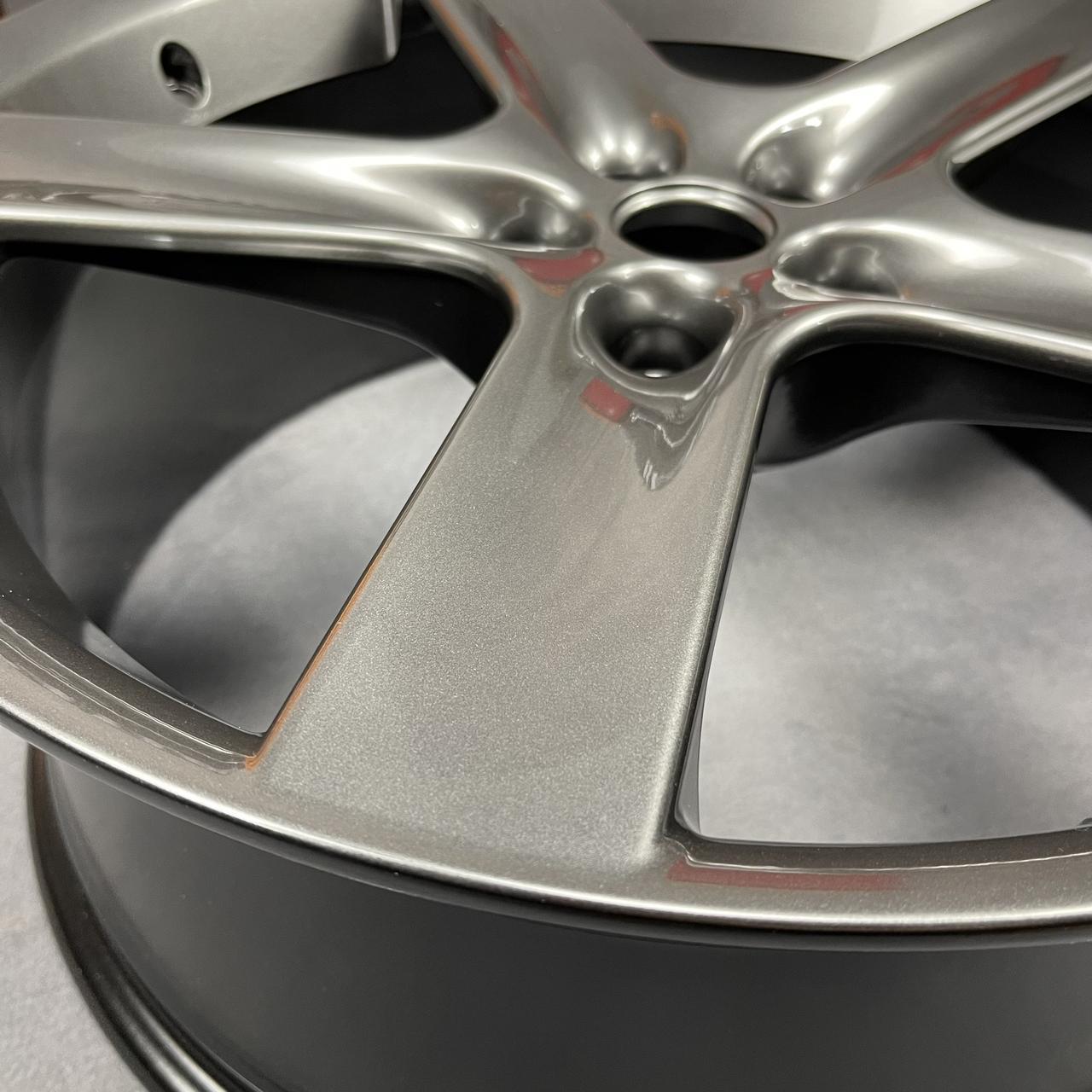 亲一口不过分吧heicosportiv19寸五幅经典款钛色轮毂