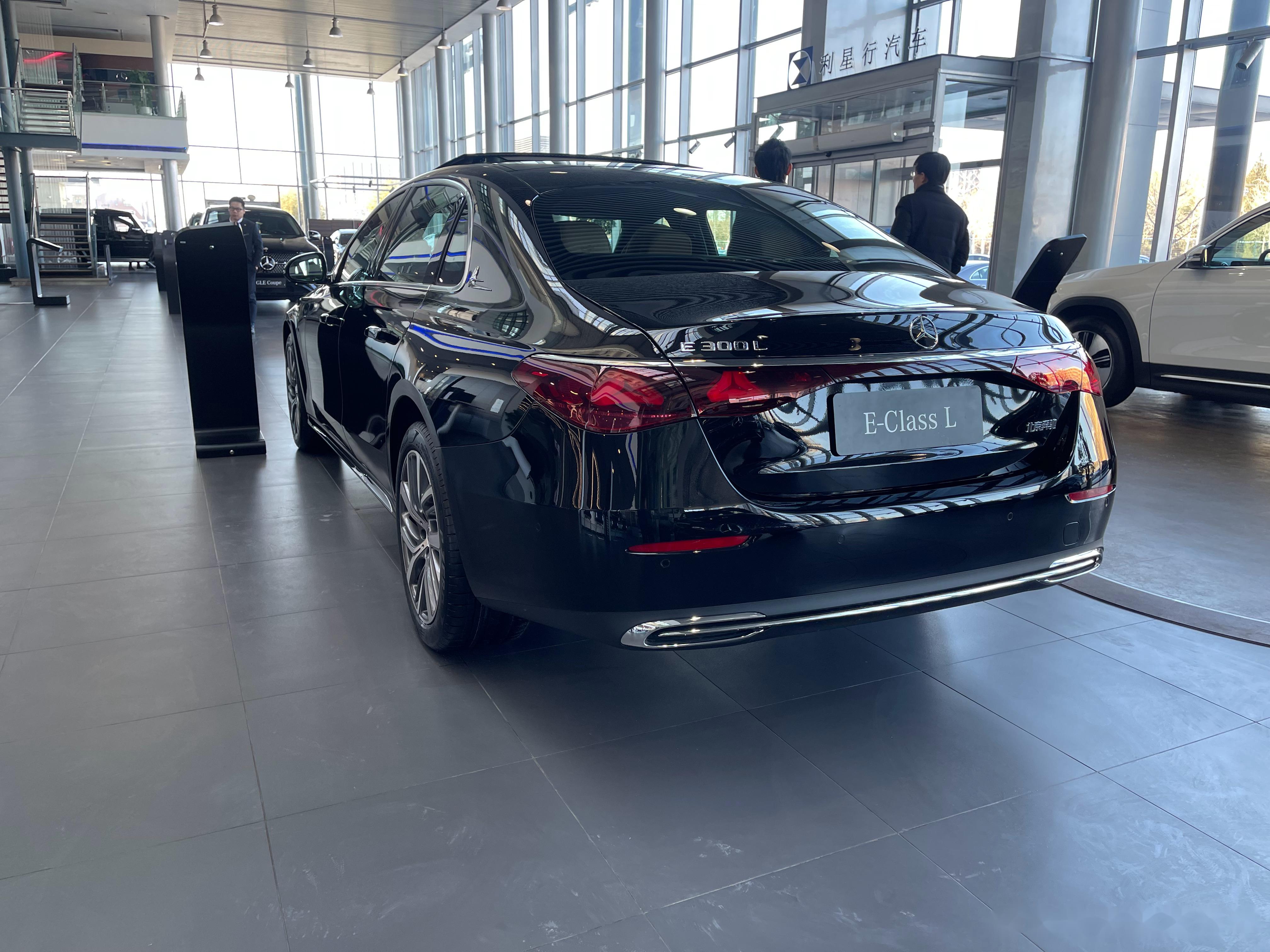 当前位置:>易车>社区>奔驰e级社区>新挺好尤其立标丰字中网这车头的