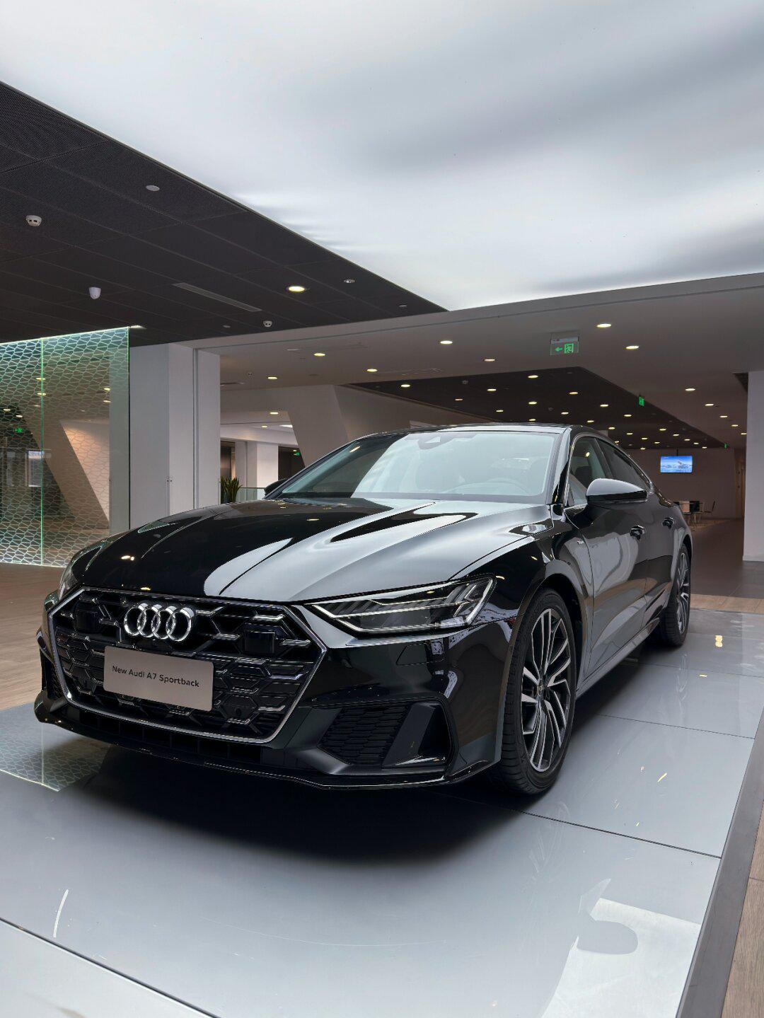 最美轿跑奥迪a7 24款上市了