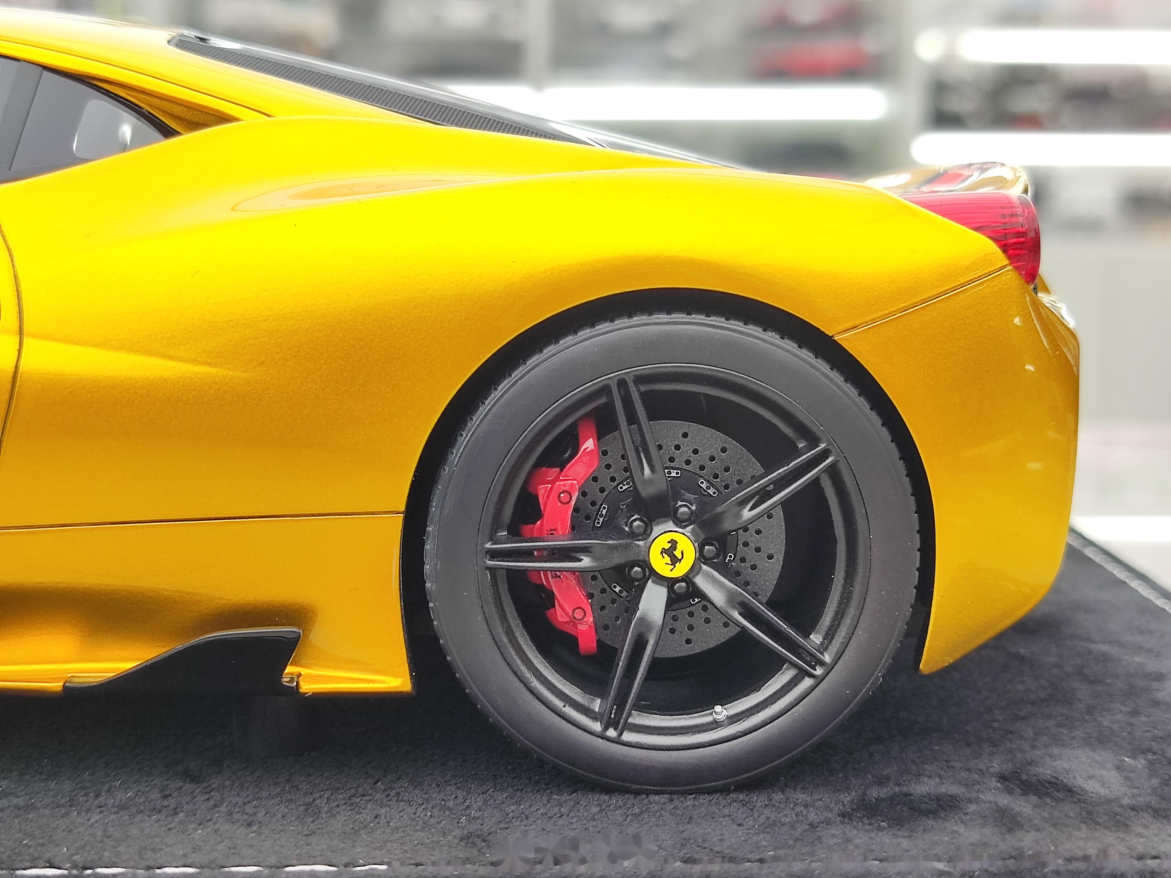 hh 1/18 法拉利 458 speciale 金色