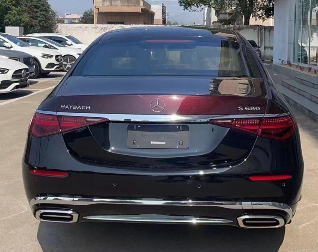 有没有大哥能盘动 价格格外惊喜 迈巴赫 s680匠心高定版 指导价:375.