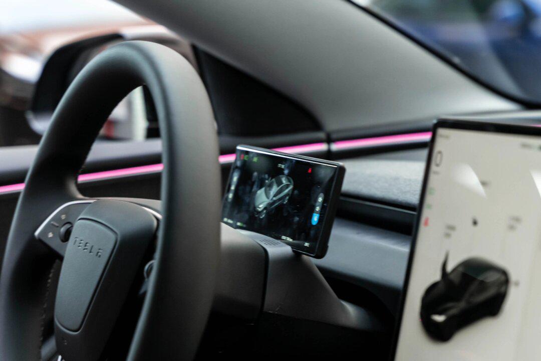 焕新版的特斯拉屏幕来啦啦啦