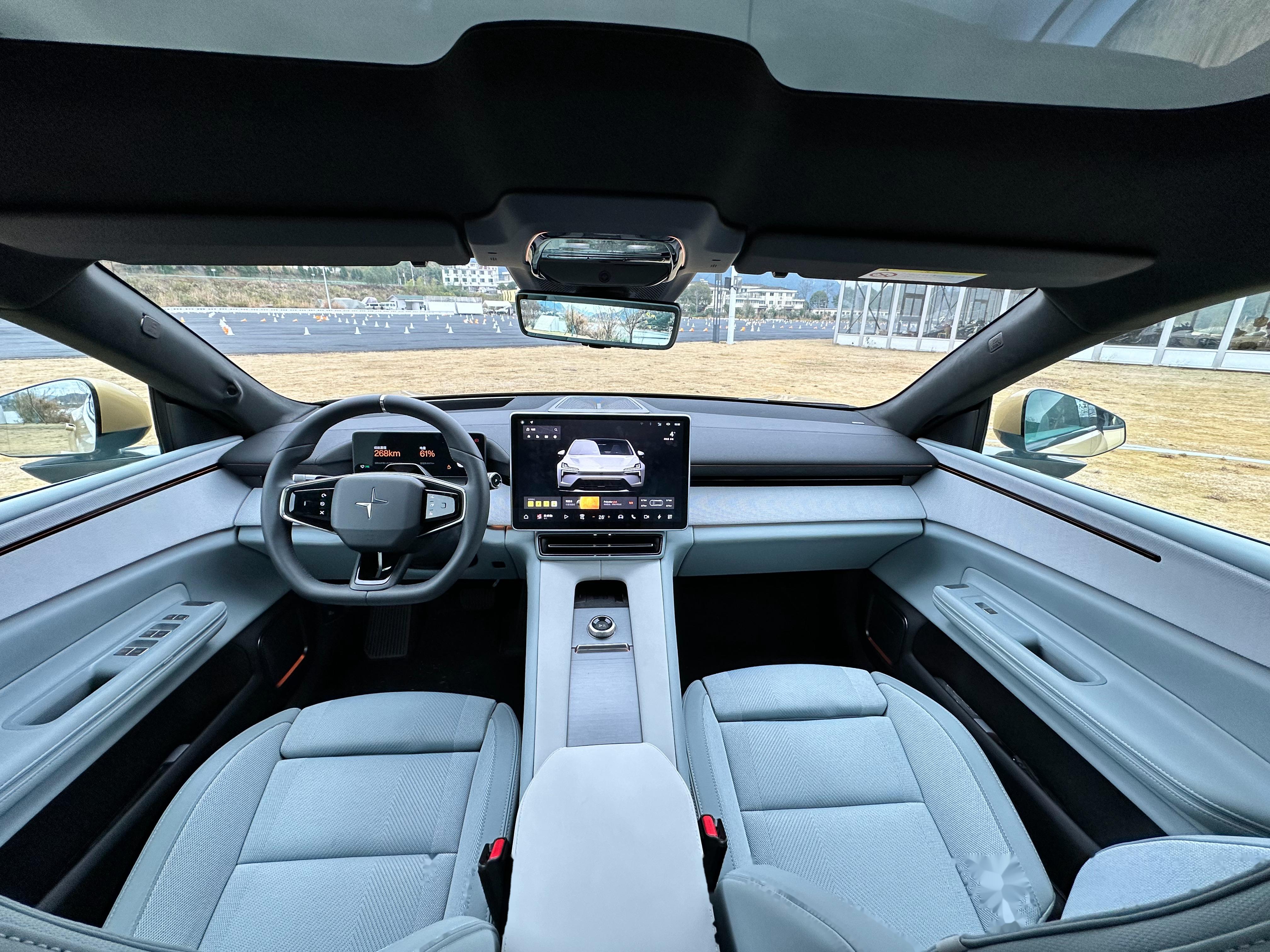 冬天真的很影响创作 极星4,一台适合开的车,而且是越快越开心的那种但