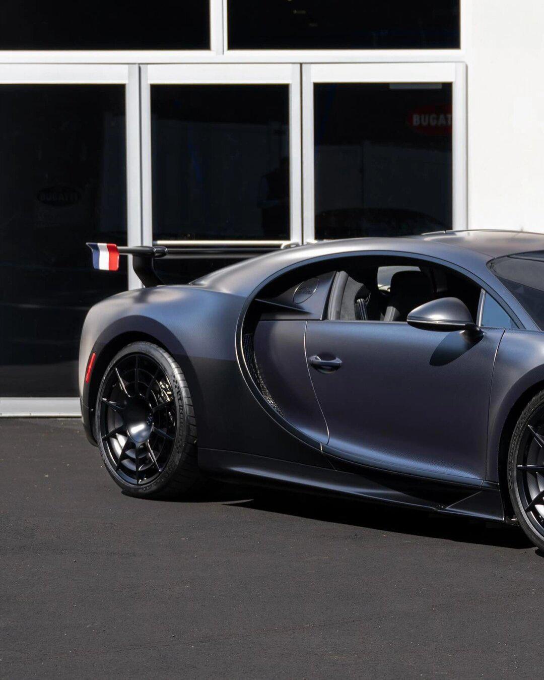 blue carbon chiron pursport 92: @bugatti