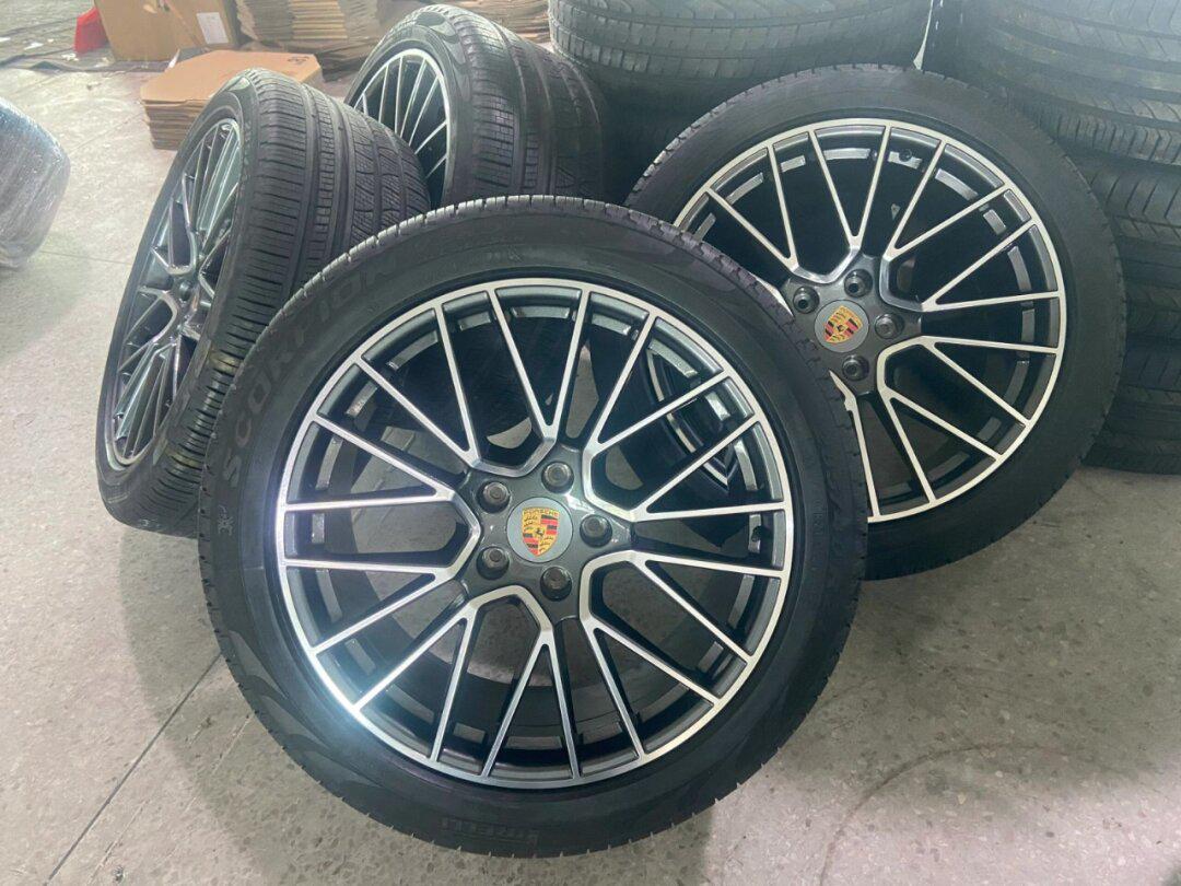 最经典的卡宴鸟巢轮毂|||搭配285 40 21 / 315 35 21倍耐力轮