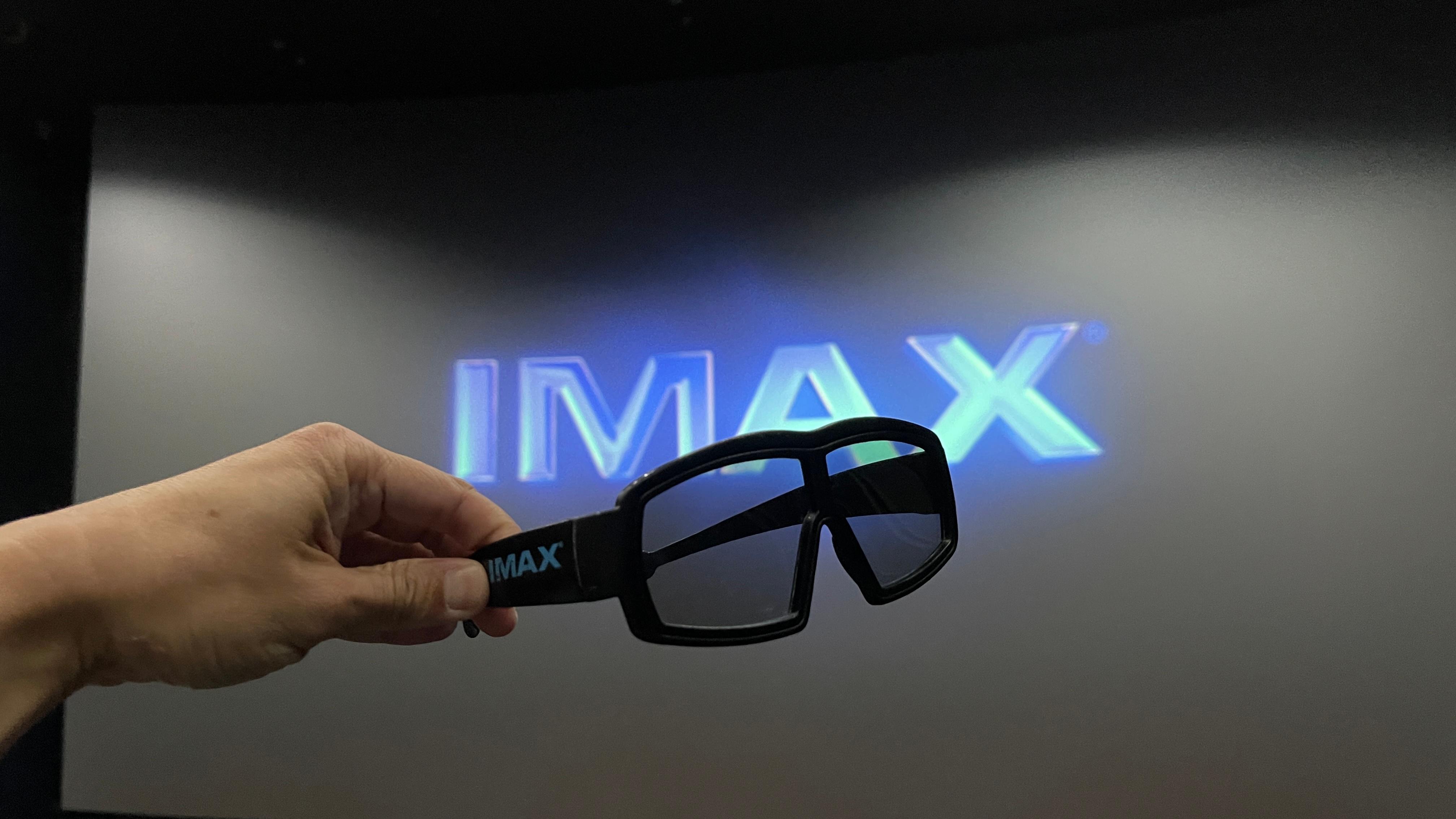 imax电影眼镜要买吗
