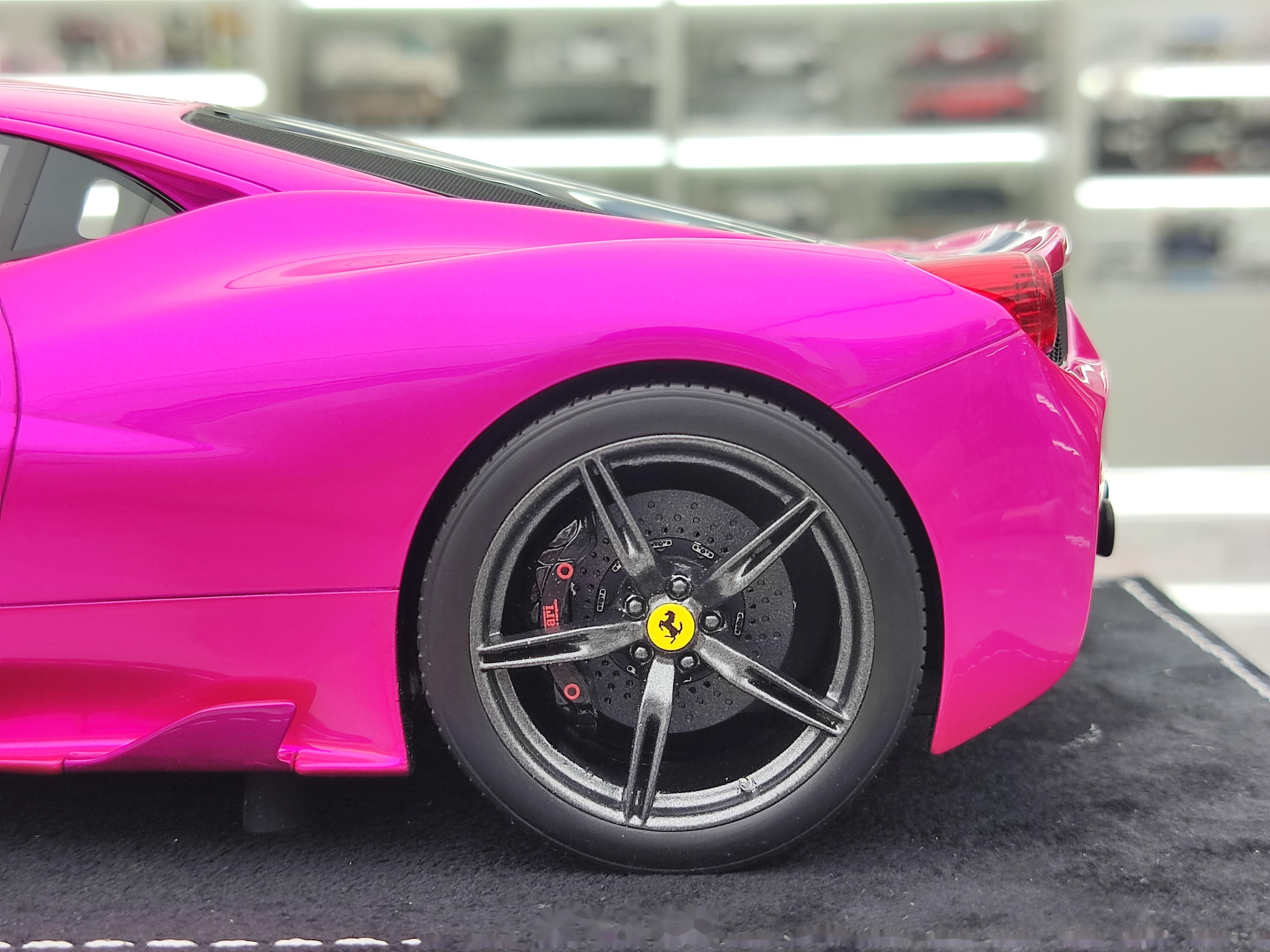hh 1/18 法拉利 458 speciale 电光粉