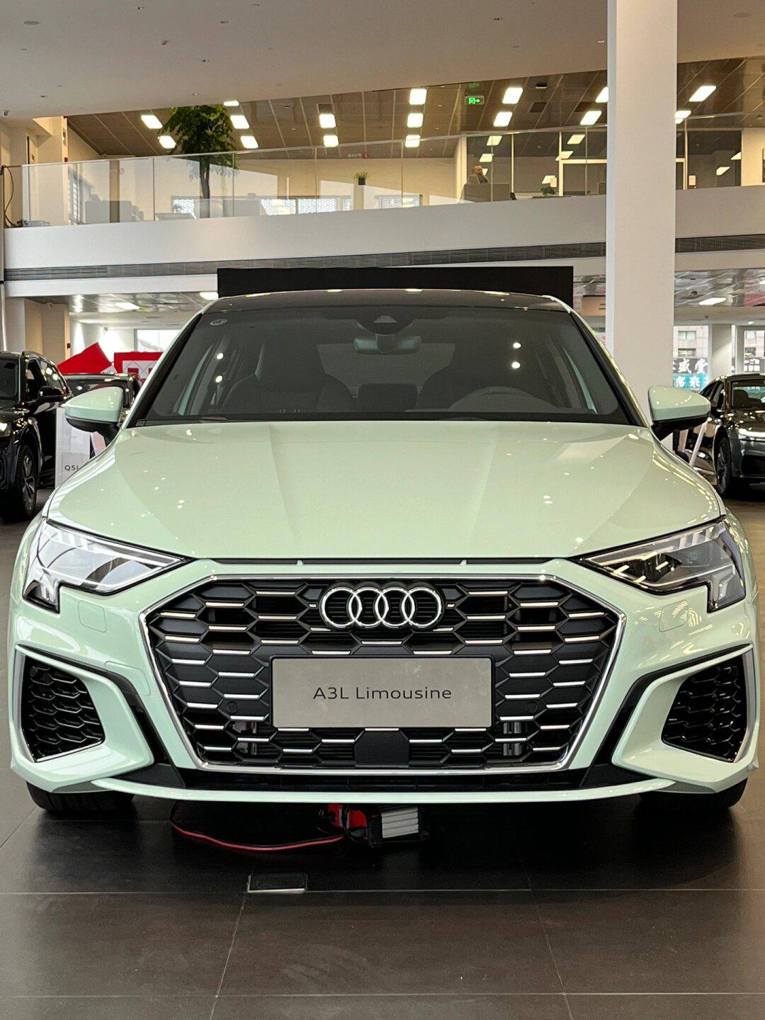 奥迪a3l|冰淇淋的配色奶里奶气喀纳斯绿95