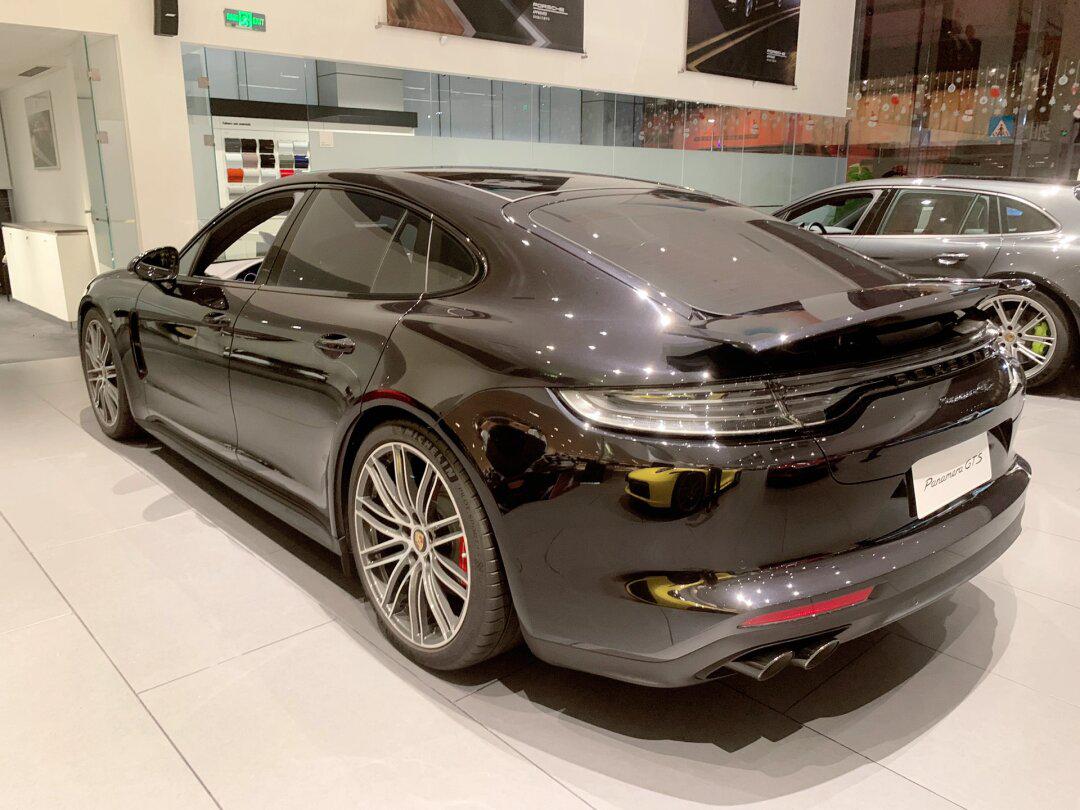帕美panamera gts 91三段式大尾翼 !