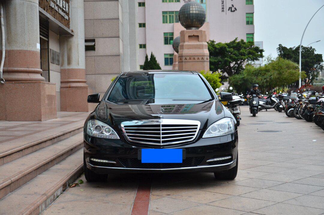 在售2006年奔驰w221 s350l