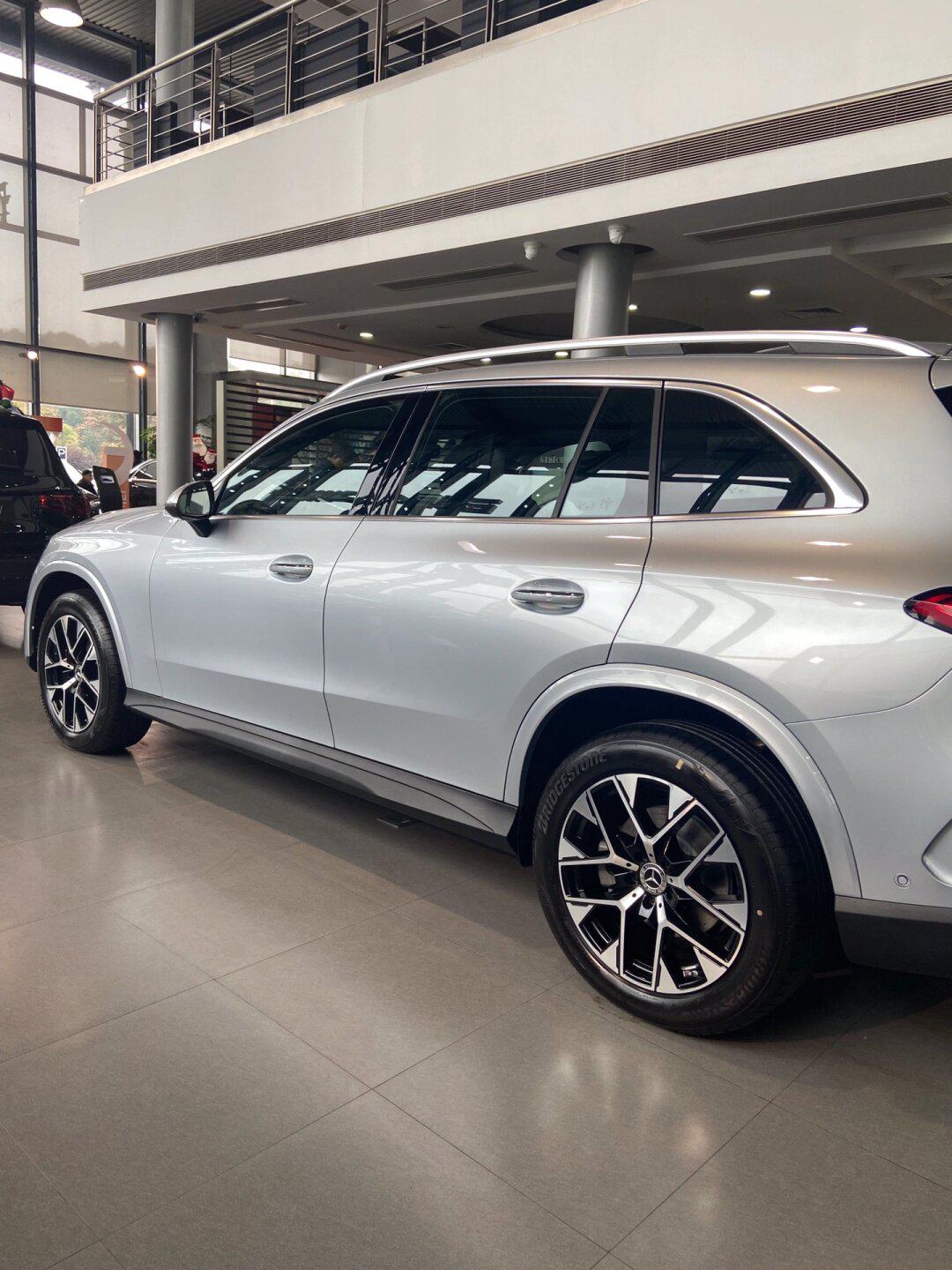 07银色奔驰glc酷到谁了08这高贵的质感真绝