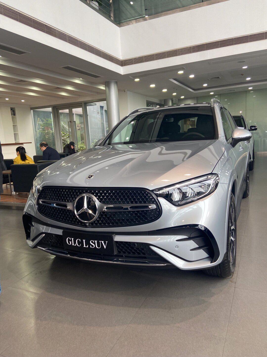 07银色奔驰glc酷到谁了08这高贵的质感真绝