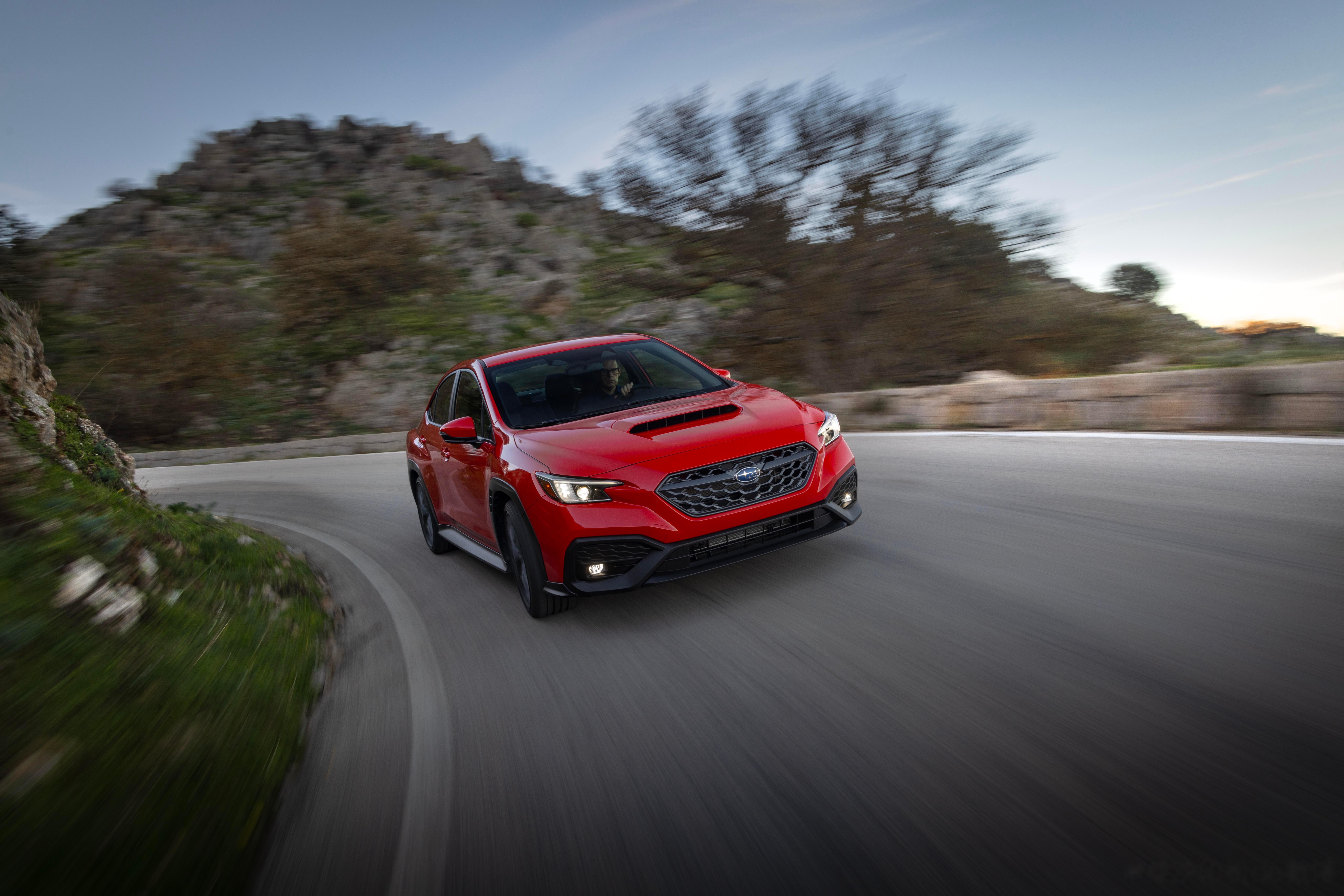 2024款斯巴鲁wrx: 推出base,premium,limited,tr和g