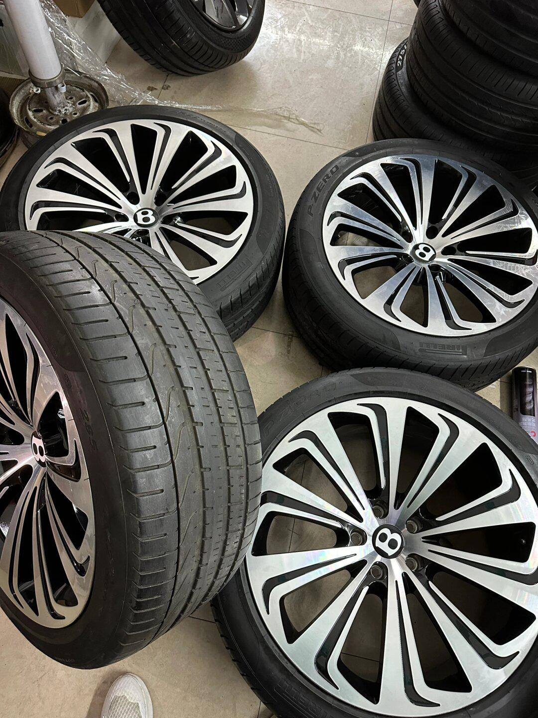 宾利添越原厂原车拆件22寸轮毅轮胎