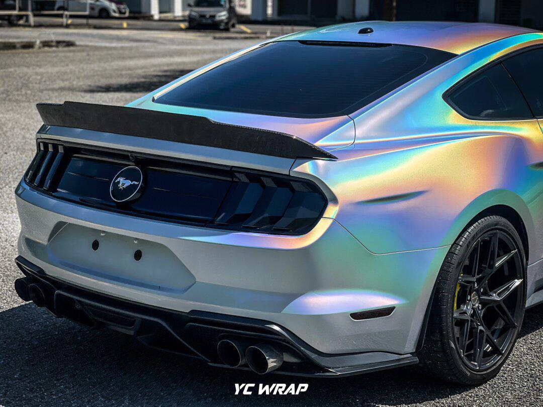 ford mustang改色贴膜案例(液态镭射白)