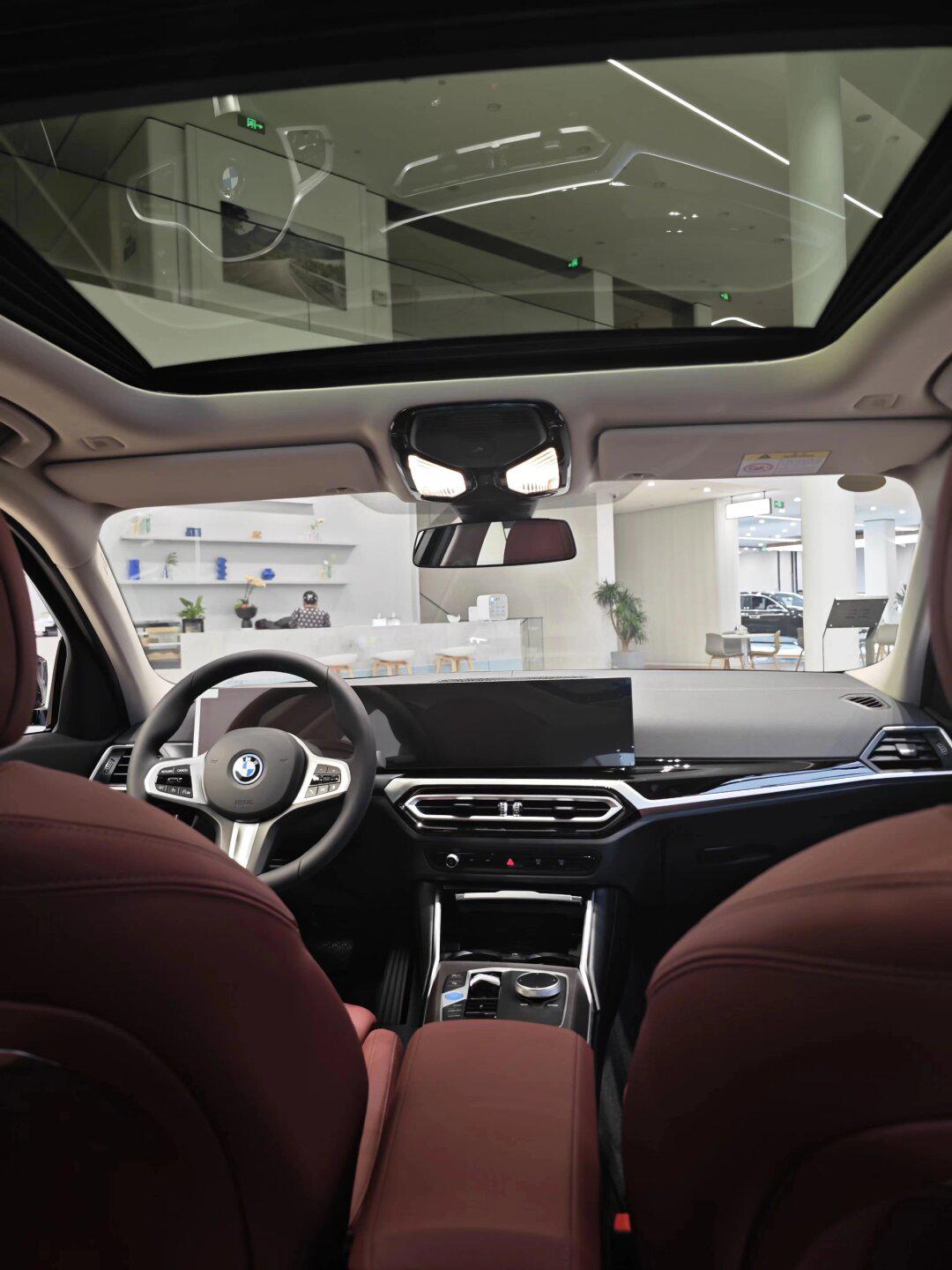 宝马i3真香,bmw女孩首选的电车