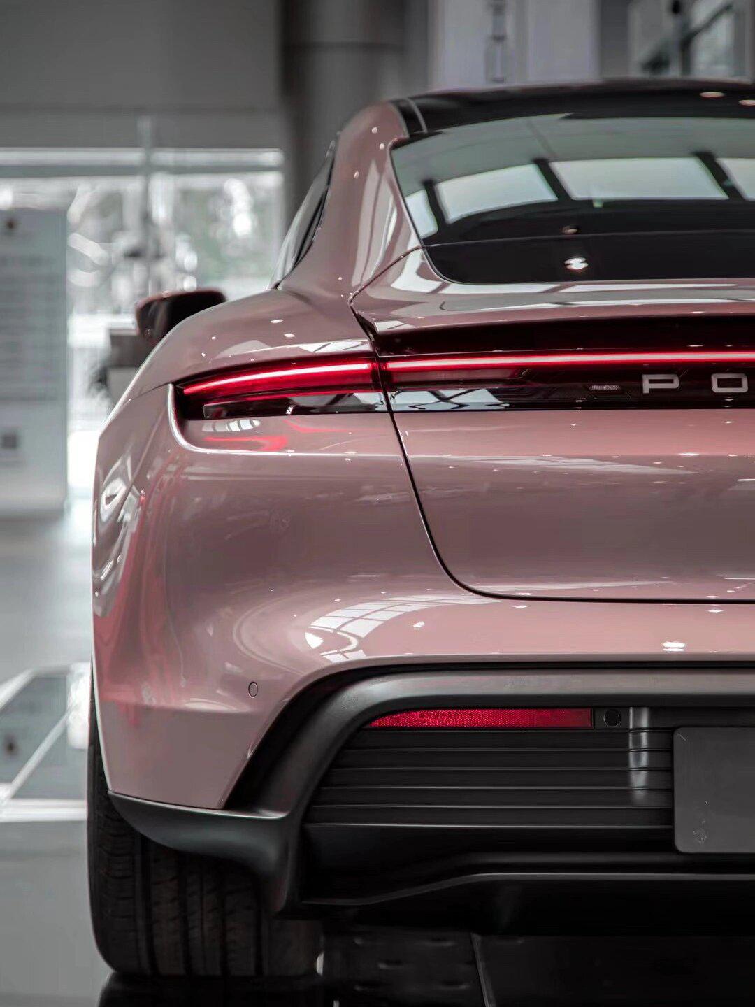 taycan冰莓粉93长在审美点上的梦中情车7515_保时捷taycan社区