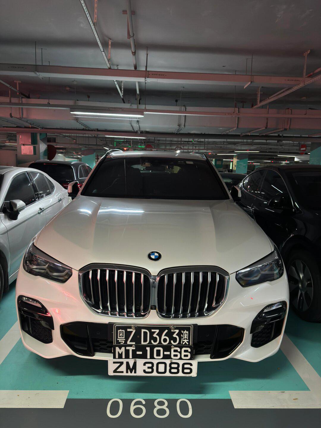 当公路之王宝马 x5 配上能直通粤港澳的三地牌以后简直不要太帅了吧_宝马X5社区_易车社区
