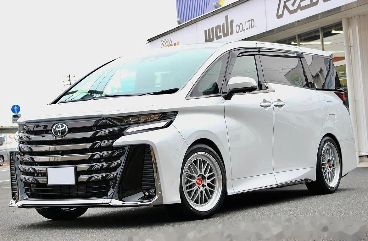 新款威尔法改装日本bbslm轮毂20寸的