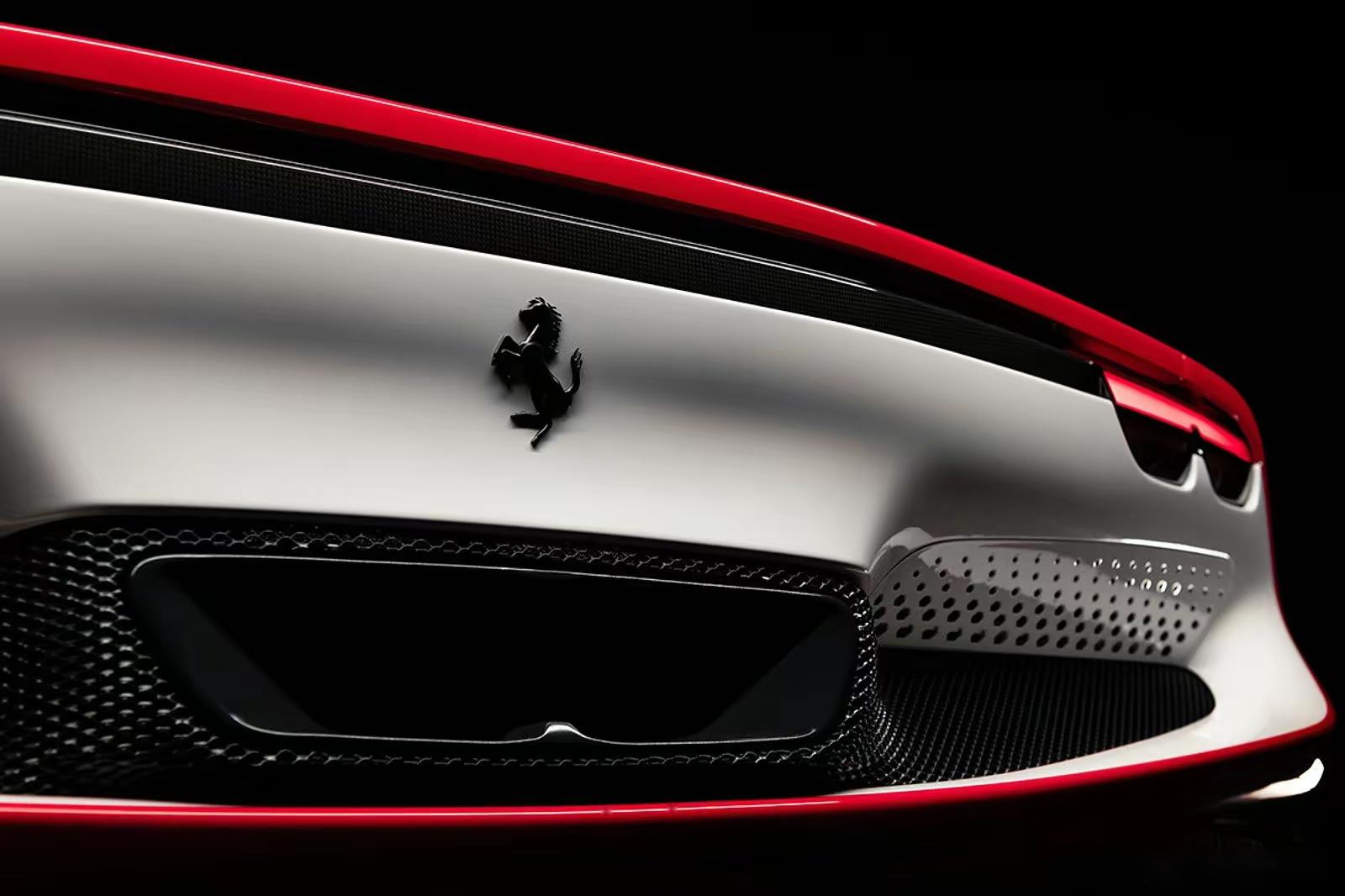 为了庆祝f2004赛车在f1 2004年赛季的统治级表现,法拉利推出了一款