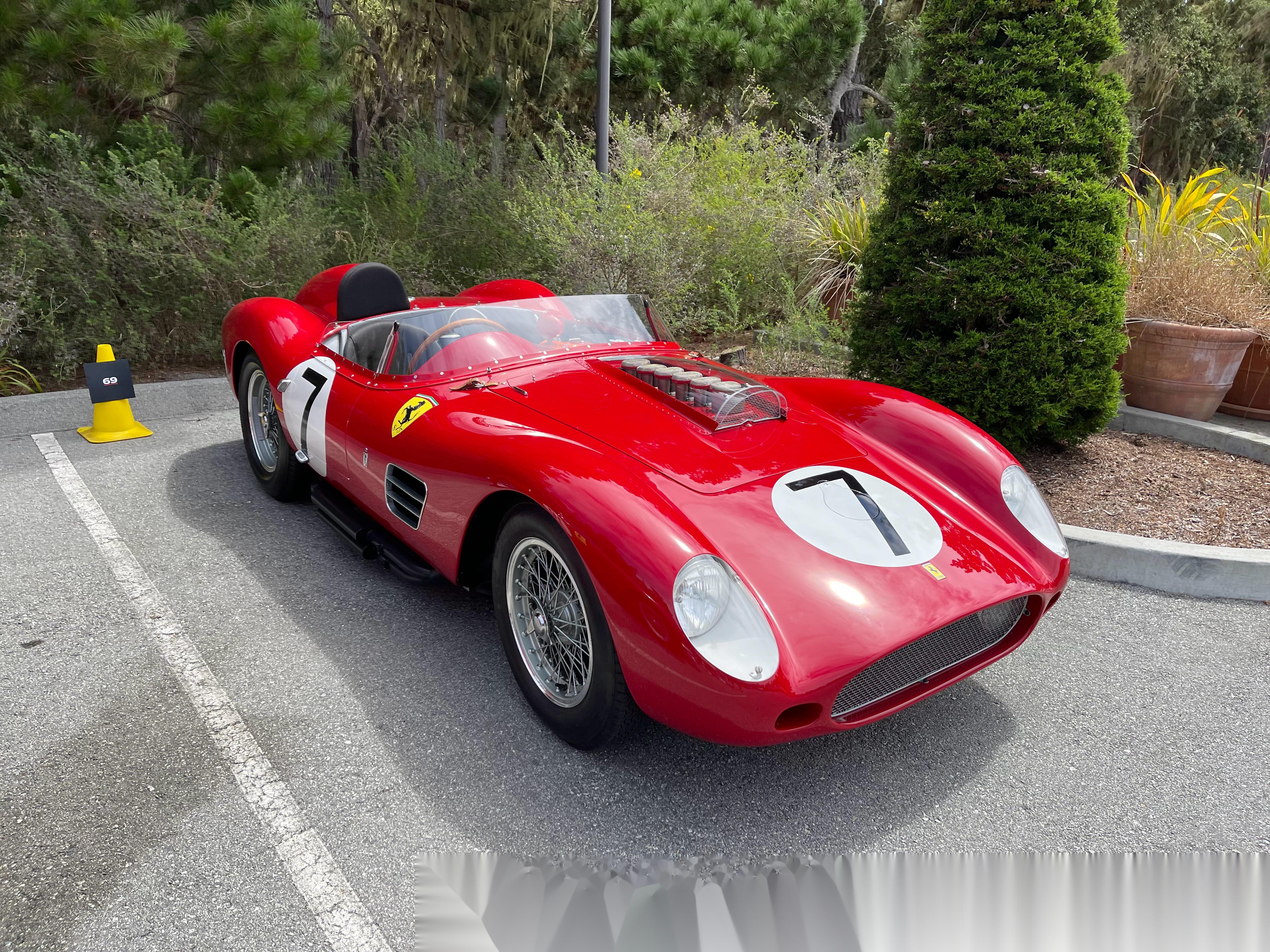 手机里的库存照片也同步更新一下 共计12辆古董法拉利(每辆车的详细