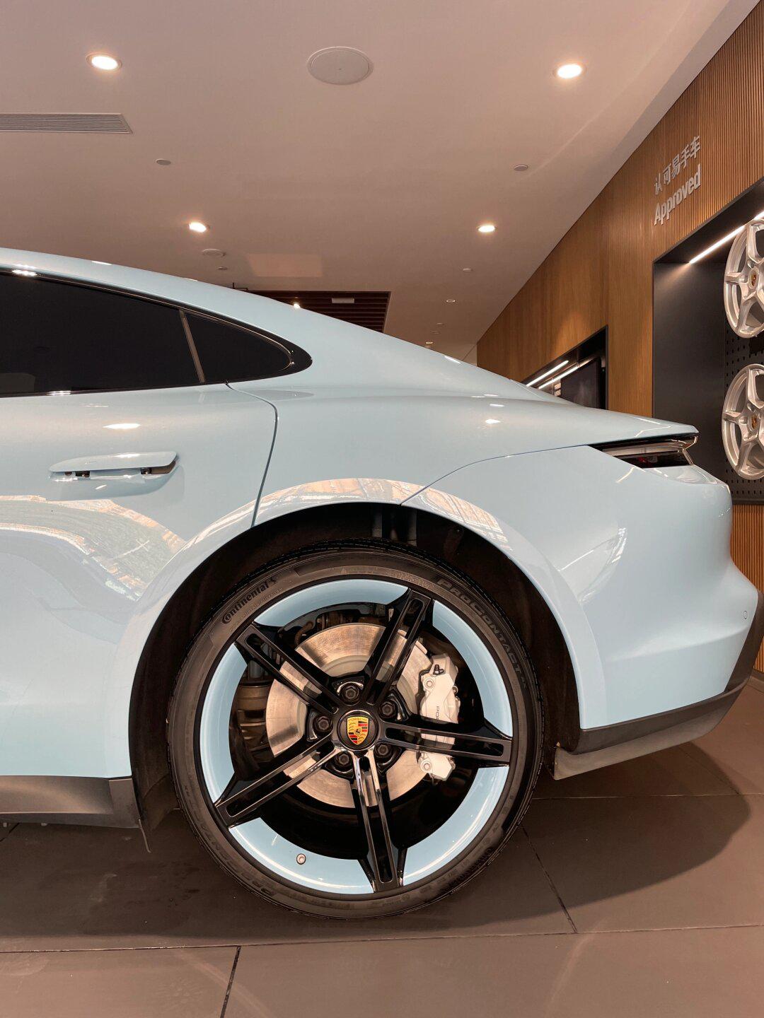 你会因为颜色而心动吗_保时捷taycan社区_易车社区