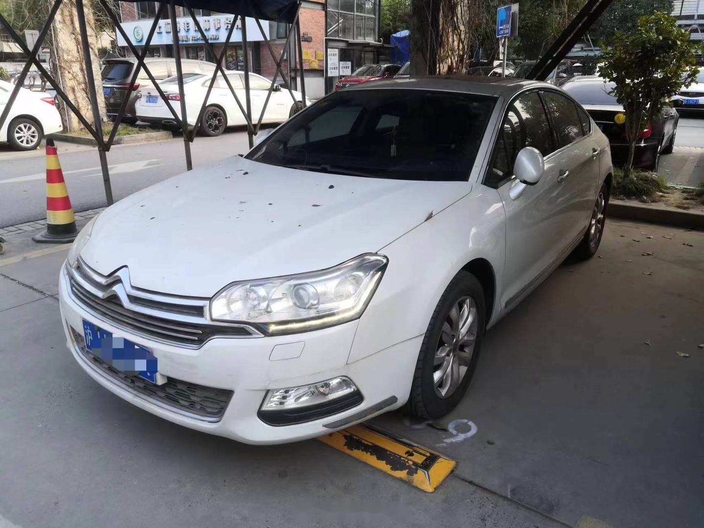 今日收入—300块钱 在上海看了台13款顶配带座椅按摩的雪铁龙c5 初检