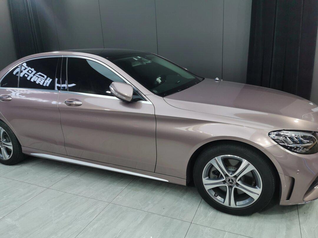 奔驰c260超亮金属冰莓粉