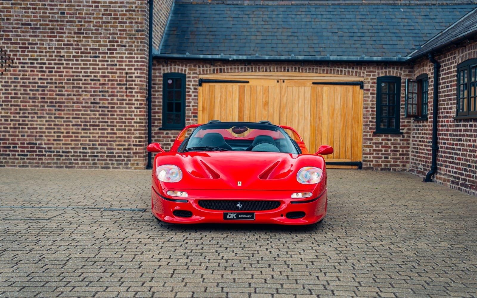 dk engineering最近在出售一台1995年的法拉利f50试制车,当年法