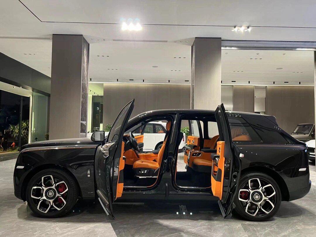 24款全新库里南bb现车大优惠88万含税819万