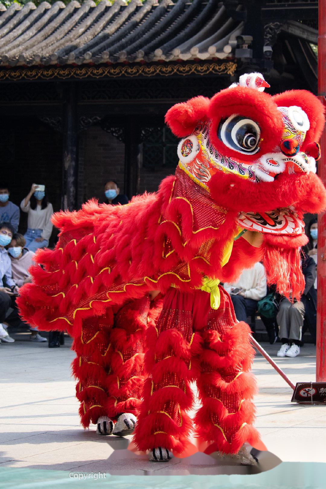 南狮又称,舞狮南狮北狮_大山谷图库