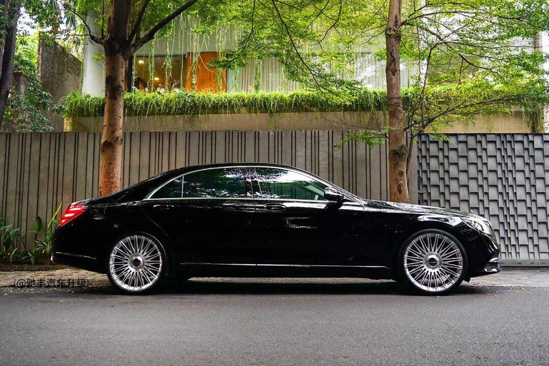 第1686期|行政级绅士 w222奔驰s级vip姿态