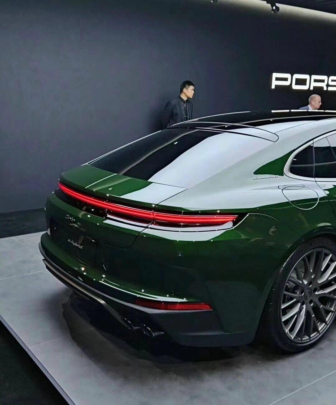 帕拉梅拉的绿色,也很奈斯啊,美_保时捷panamera社区_易车社区