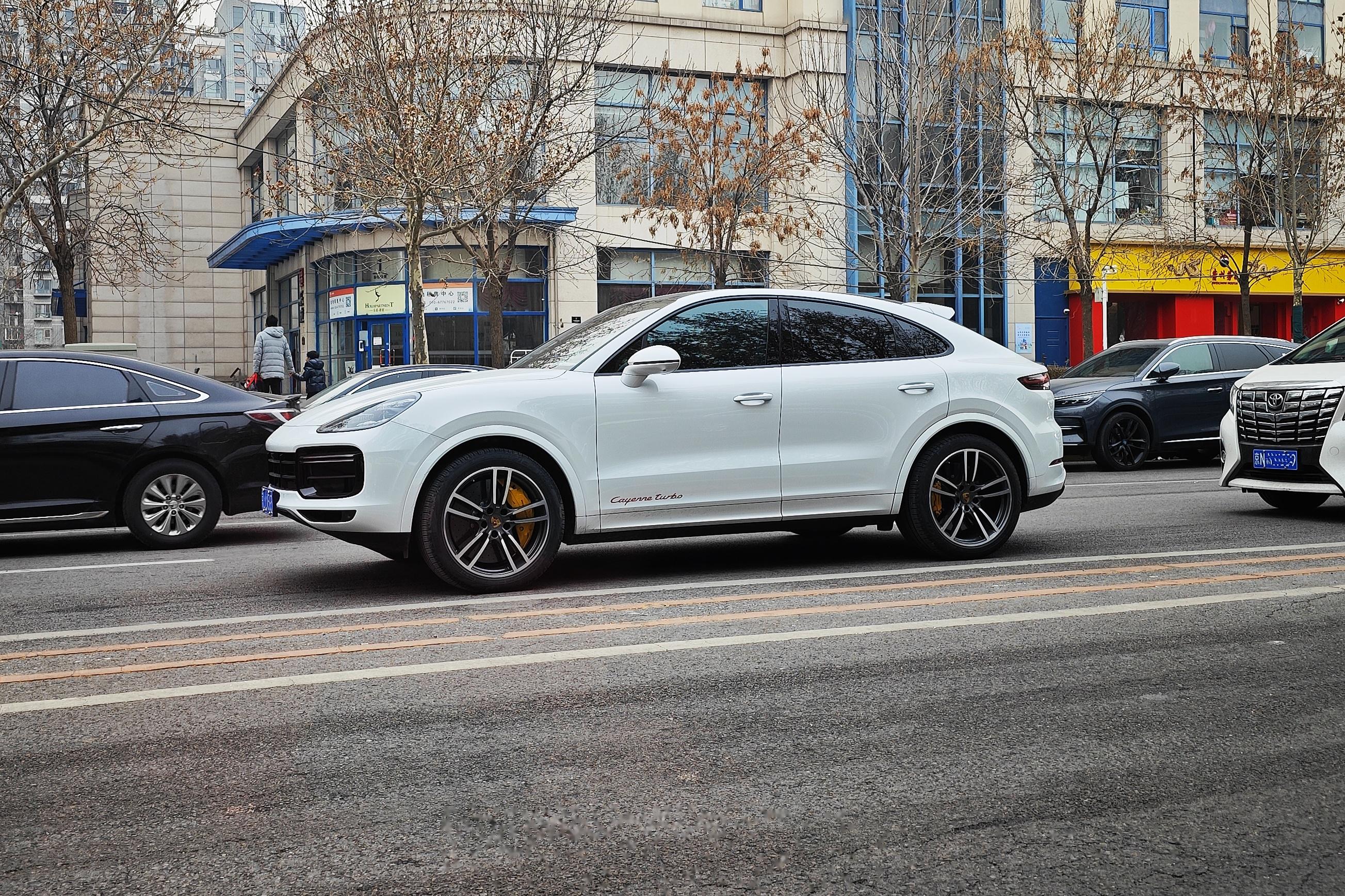 cayenne coupe turbo,卡宴家族仅次于turbo gt第二快的车
