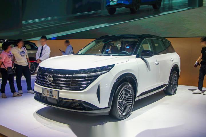 之前日产楼兰销量很惨 探陆你觉得机会大么? 6座suv,预售23.98-27.