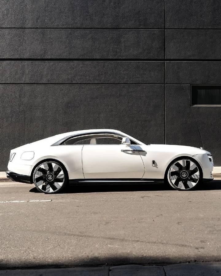 劳斯莱斯 闪灵!极地白/优雅白!现车在售!