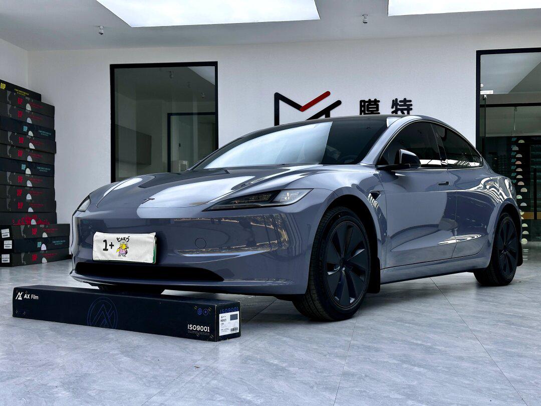 焕新特斯拉model3改色极地灰