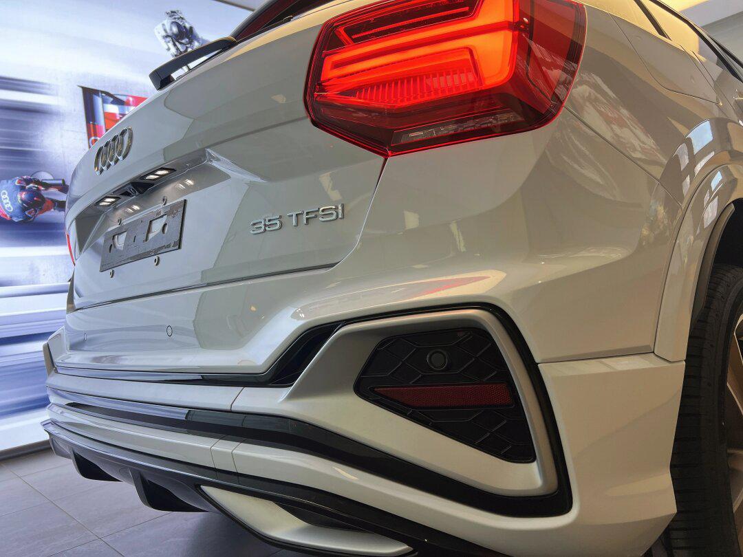 奥迪q2l 35tfsi 1.5t时尚动感型